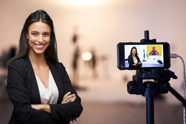 woman recording using the remote video kit from Content Monsta